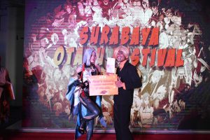 Surabaya Otaku Festival 2022 memberikan penghargaan Coswalk Competition