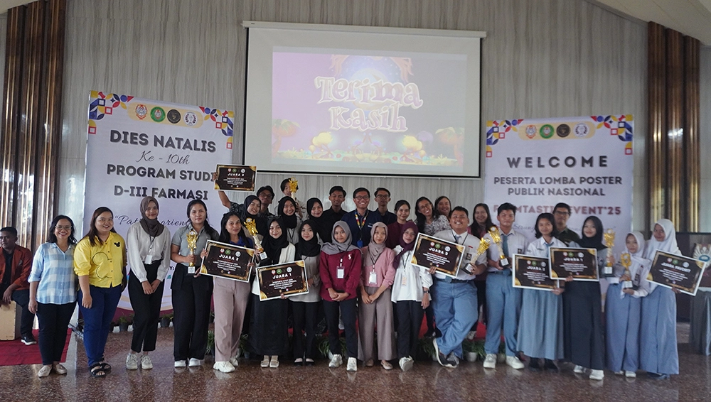 Seluruh pemenang lomba Farmtastic Event 2025 berfoto bersama usai lomba (dok. PPA UKWMS Kampus Madiun)