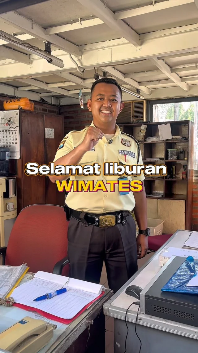 Hai wimates!🙌🏻

Dapat salam hangat dari satpam nih, kalian nikmati liburan dulu biar kami jaga UKWMS untukmu!😎

Selamat liburan wimates, sampai ketemu semester depan ya!🤗

#UKWMS #KampusLife #alifeimprovinguniversity #6louriu5 #universitas #kampussurabaya #kampusindonesia
